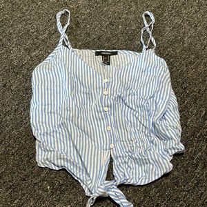 cropped v-neck shirt
